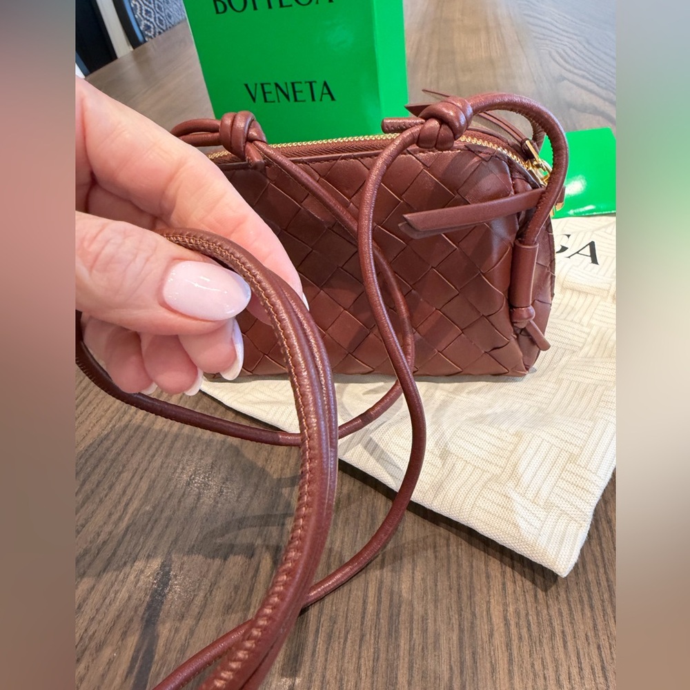 Bottega Veneta Brown Intrecciato Leather Shoulder Bag - Picture 9 of 16